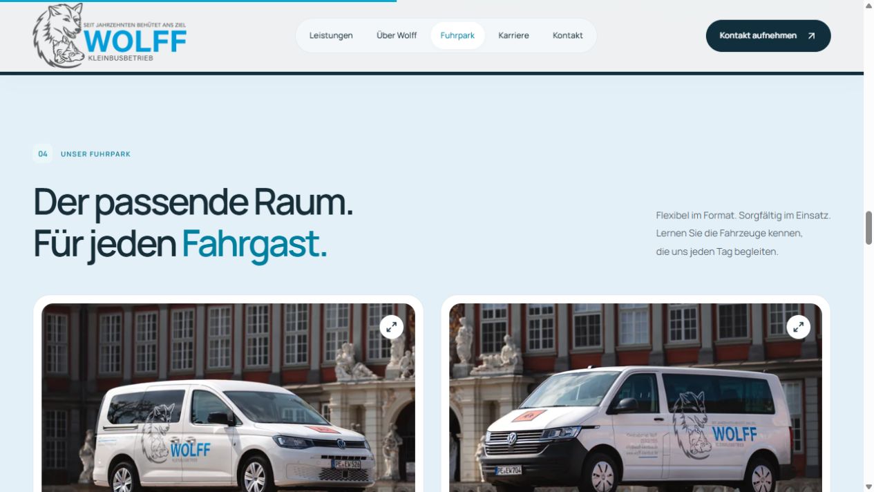 Wolff-Fuhrpark mit Fahrzeugkarten und Ausstattungsinformationen.